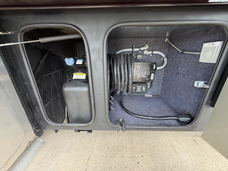 Tiffin Motorhomes Allegro  2018