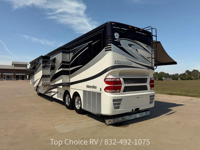 Tiffin Motorhomes Allegro Bus  2014