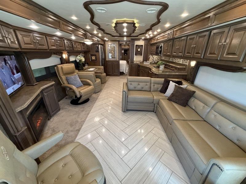 Tiffin Motorhomes Allegro Bus  2014