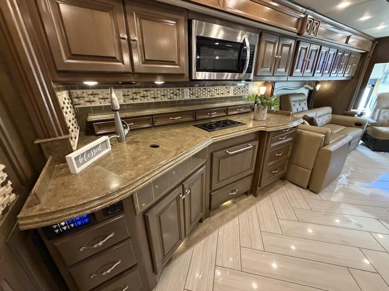 Tiffin Motorhomes Allegro Bus  2014