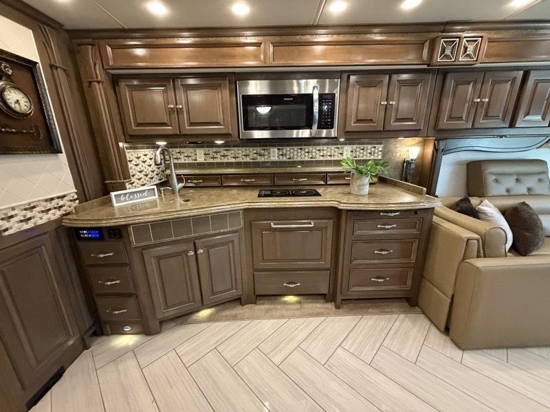 Tiffin Motorhomes Allegro Bus  2014