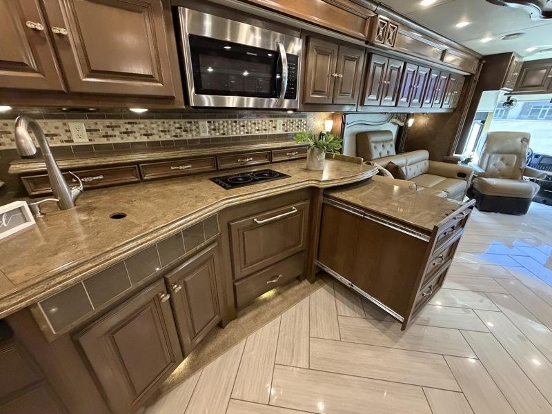Tiffin Motorhomes Allegro Bus  2014