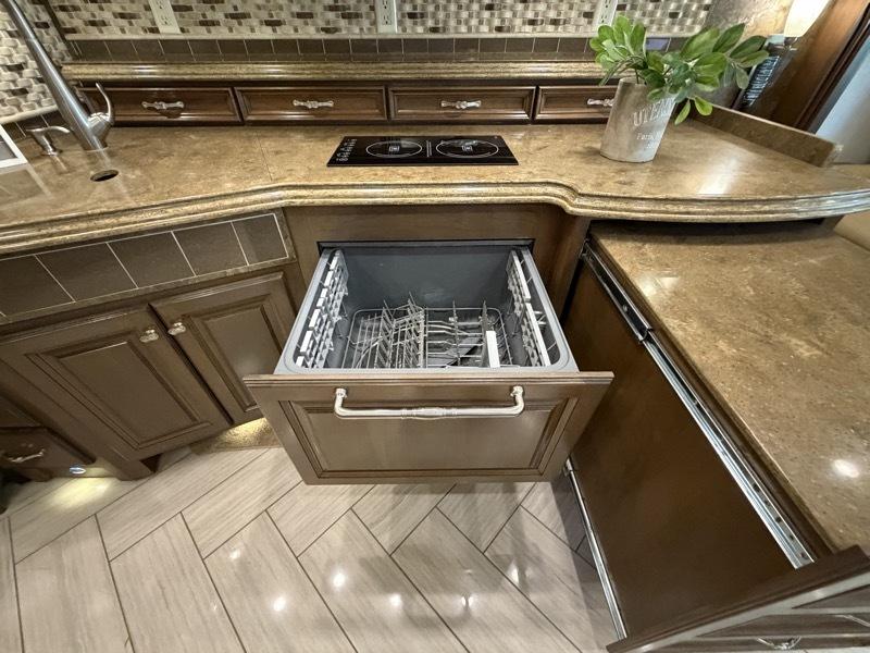 Tiffin Motorhomes Allegro Bus  2014