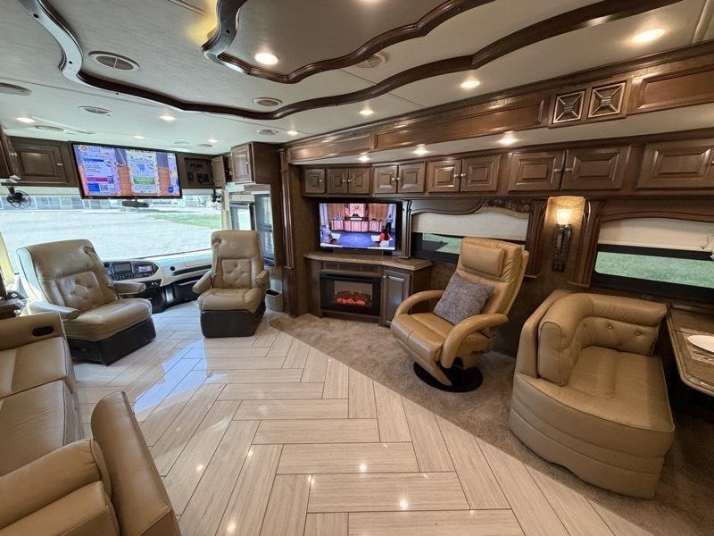 Tiffin Motorhomes Allegro Bus  2014