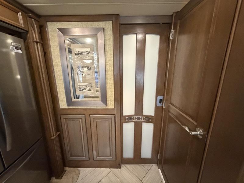 Tiffin Motorhomes Allegro Bus  2014