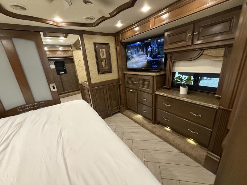 Tiffin Motorhomes Allegro Bus  2014