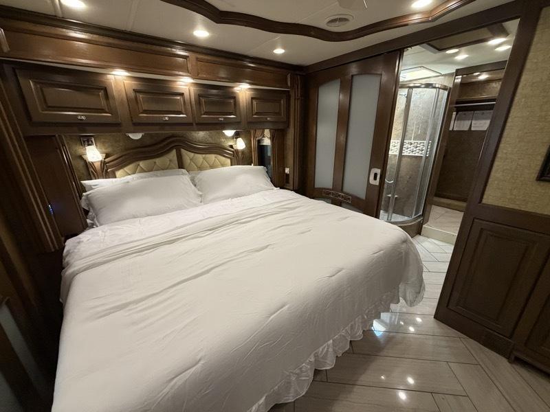 Tiffin Motorhomes Allegro Bus  2014