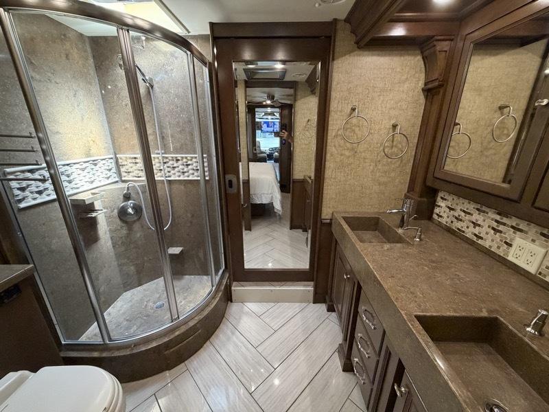 Tiffin Motorhomes Allegro Bus  2014