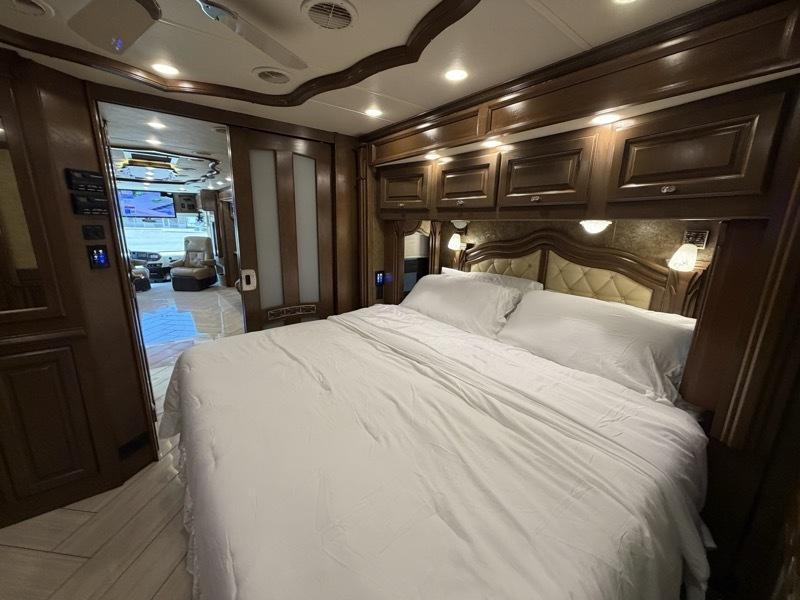 Tiffin Motorhomes Allegro Bus  2014
