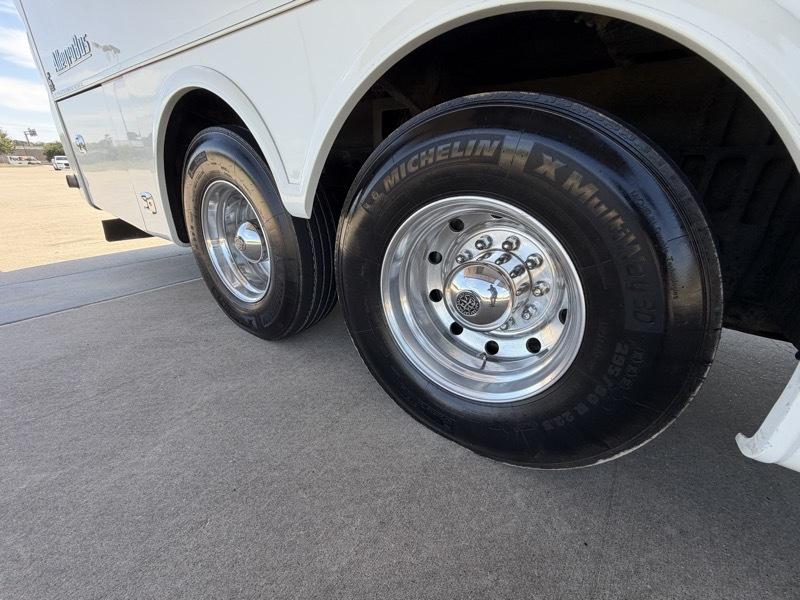 Tiffin Motorhomes Allegro Bus  2014