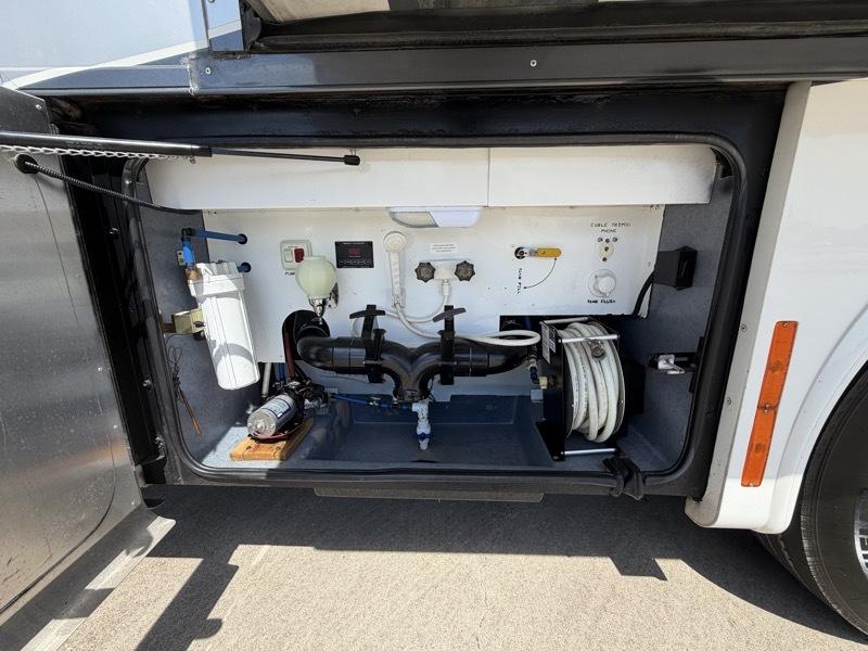 Tiffin Motorhomes Allegro Bus  2014