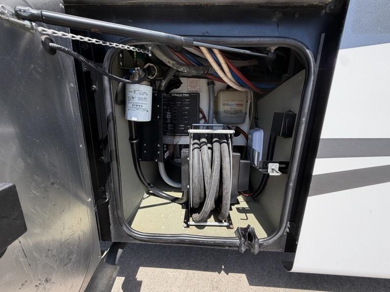 Tiffin Motorhomes Allegro Bus  2014