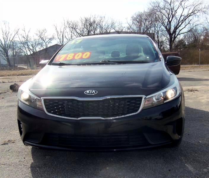 2017 Kia Forte LX 6A