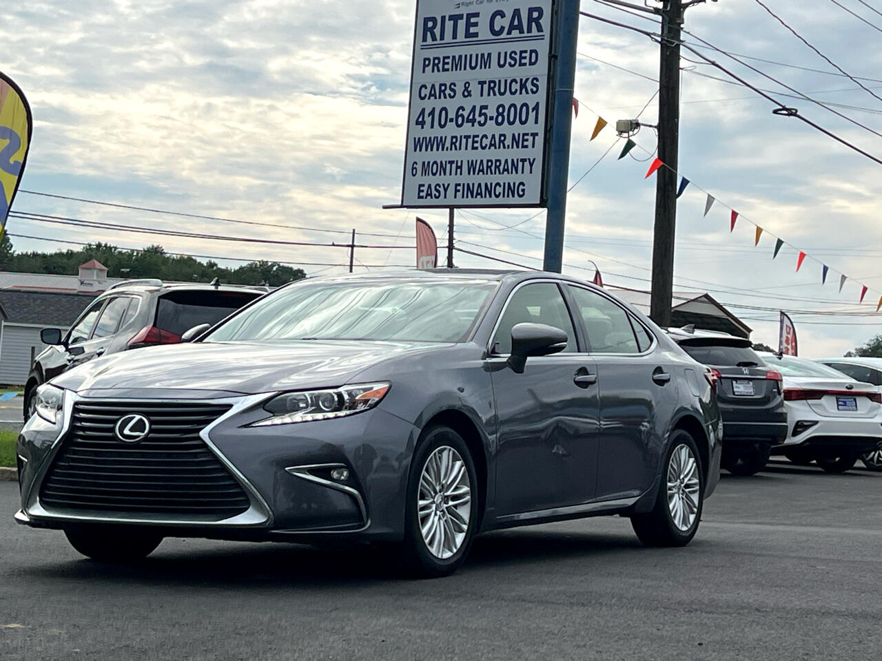 Lexus ES 350 4dr Sdn 2016