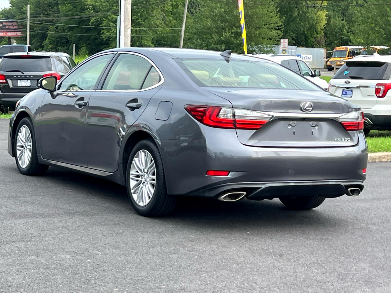 Lexus ES 350 4dr Sdn 2016