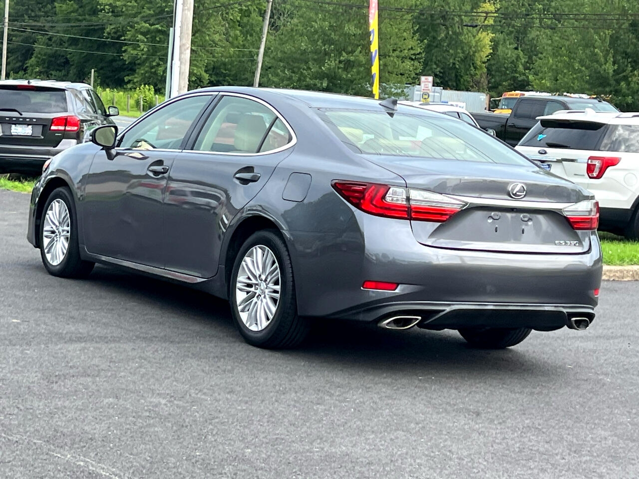 Lexus ES 350 4dr Sdn 2016