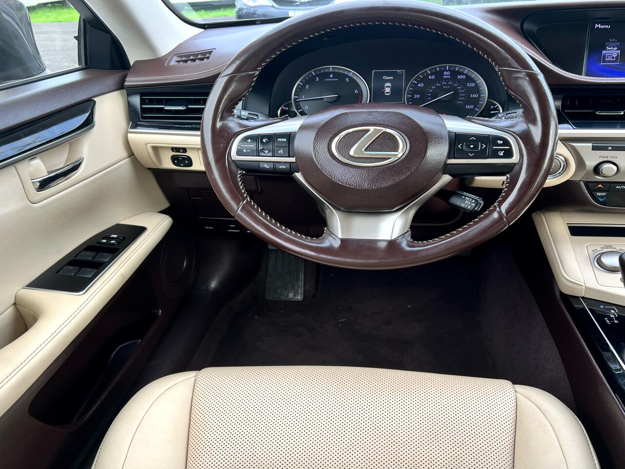 Lexus ES 350 4dr Sdn 2016