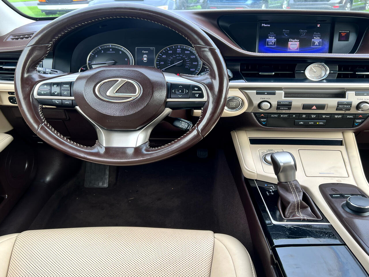 Lexus ES 350 4dr Sdn 2016
