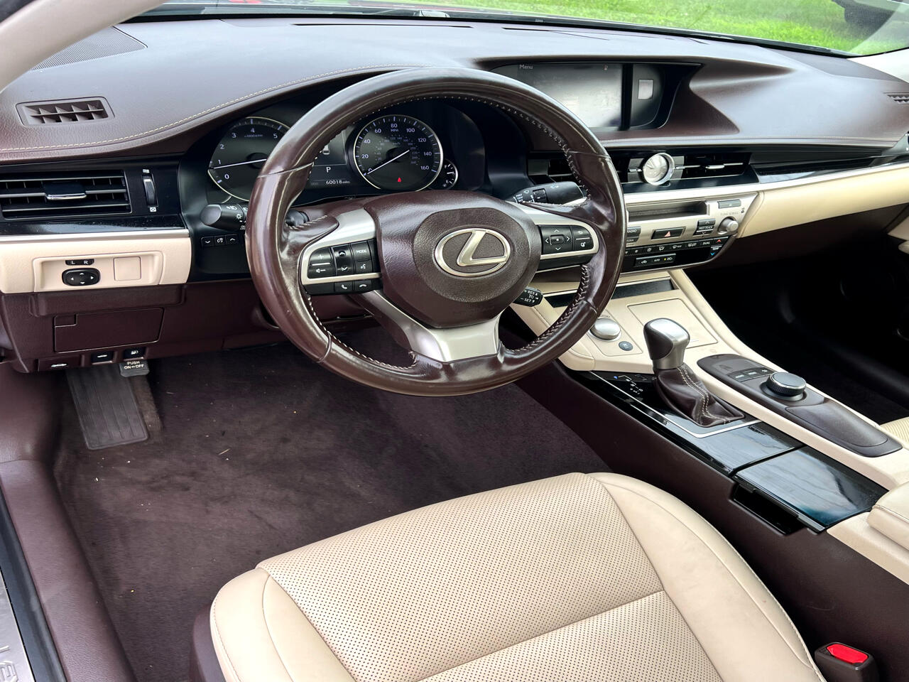 Lexus ES 350 4dr Sdn 2016