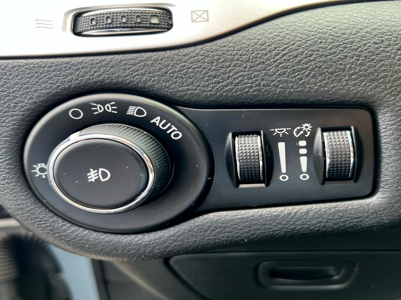 Jeep Cherokee 4WD 4dr Trailhawk 2015
