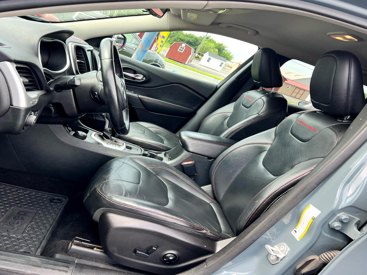 Jeep Cherokee 4WD 4dr Trailhawk 2015