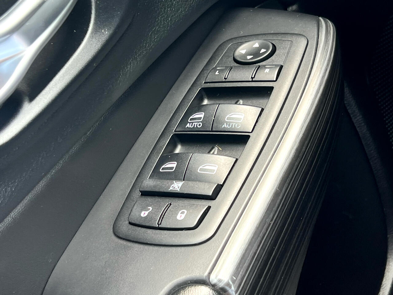 Jeep Cherokee 4WD 4dr Trailhawk 2015