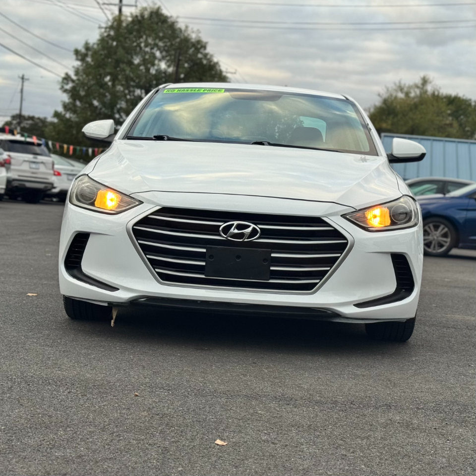 Hyundai Elantra SE 2.0L Auto (Alabama) 2017