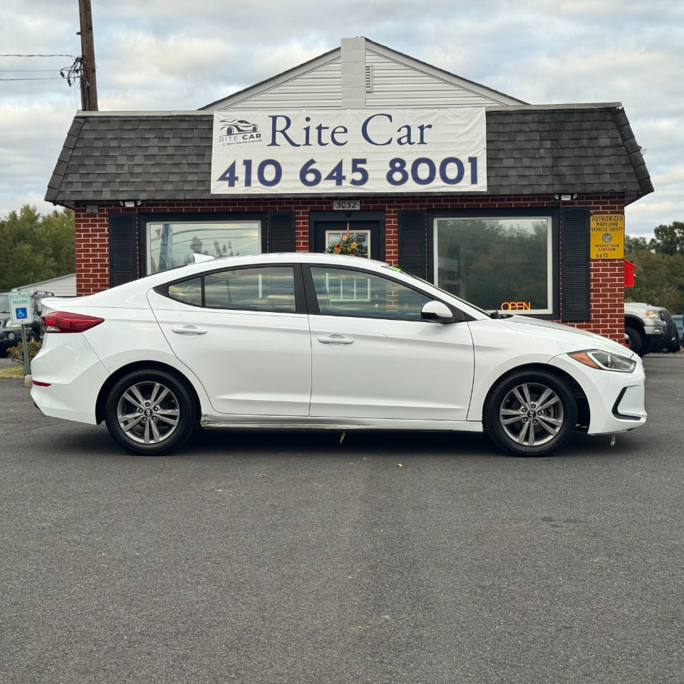 Hyundai Elantra SE 2.0L Auto (Alabama) 2017