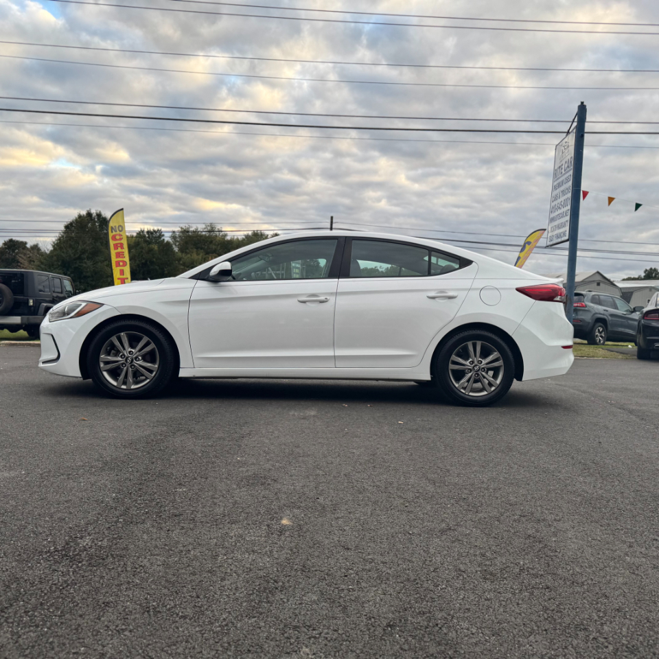 Hyundai Elantra SE 2.0L Auto (Alabama) 2017