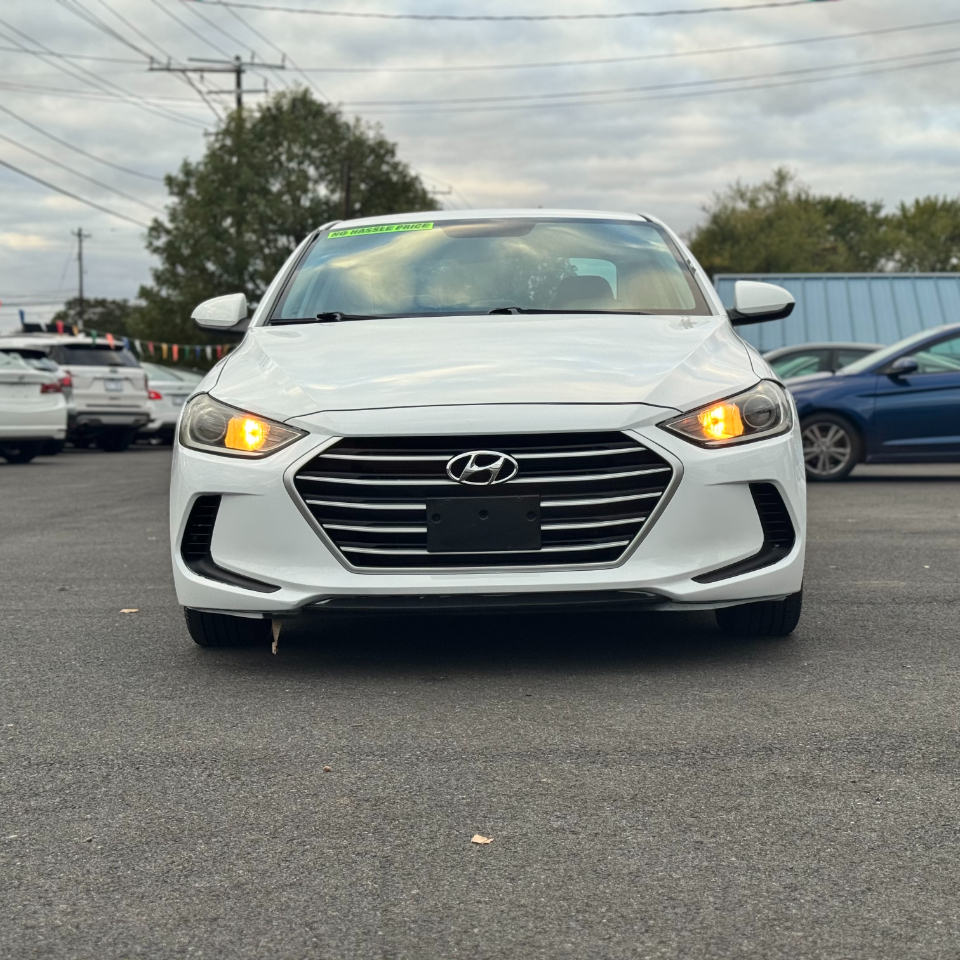 Hyundai Elantra SE 2.0L Auto (Alabama) 2017