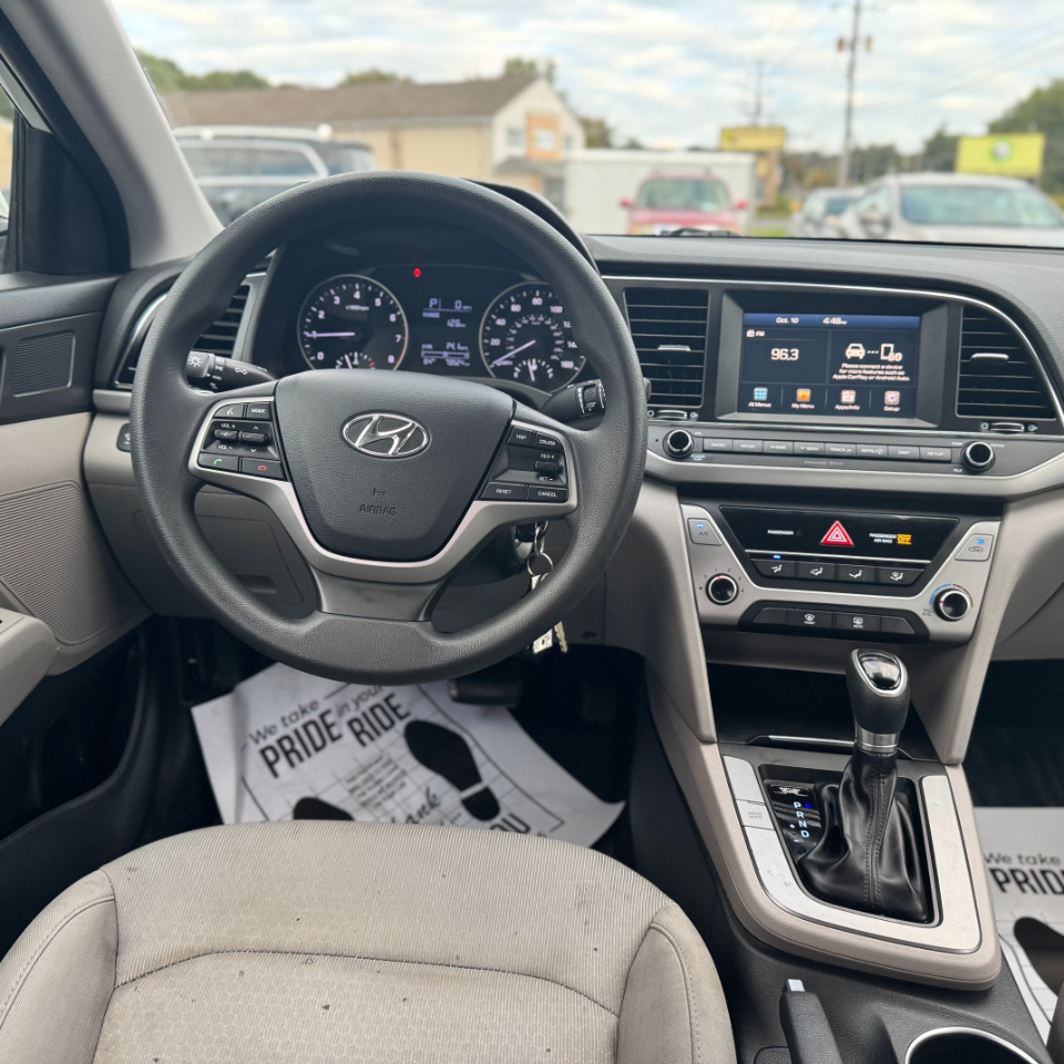 Hyundai Elantra SE 2.0L Auto (Alabama) 2017