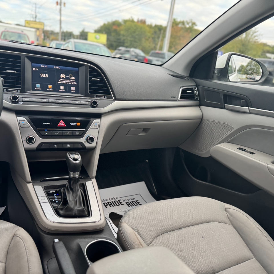Hyundai Elantra SE 2.0L Auto (Alabama) 2017