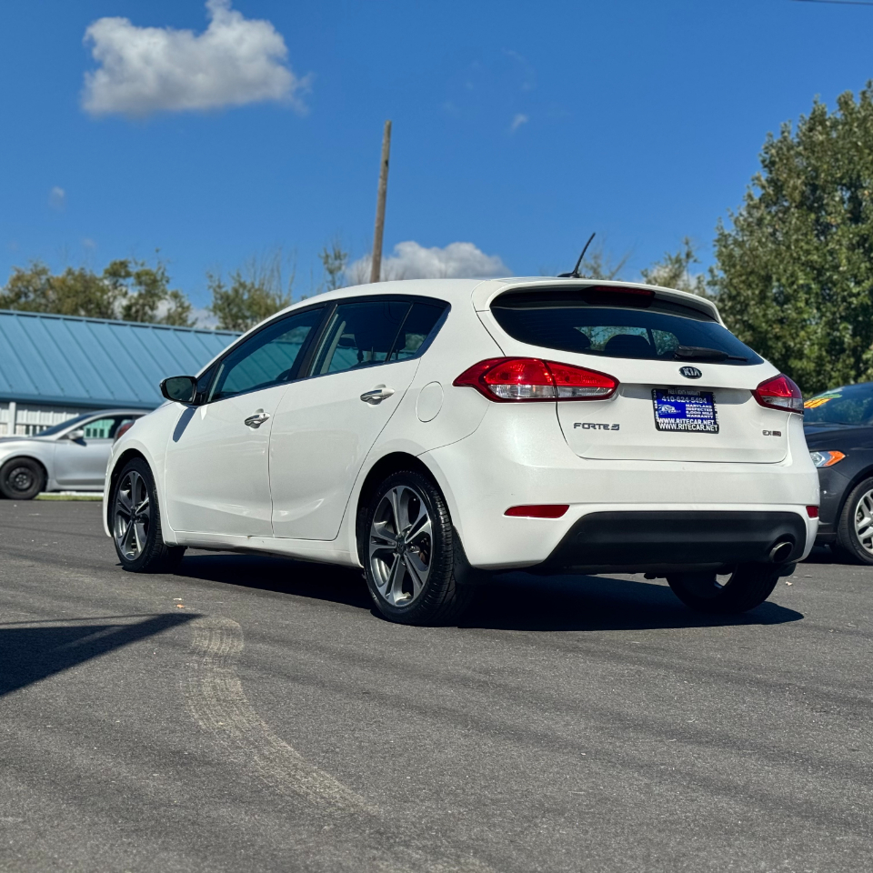Kia Forte 5-Door 5dr HB Auto EX 2016