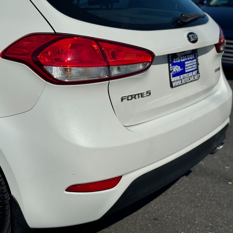 Kia Forte 5-Door 5dr HB Auto EX 2016