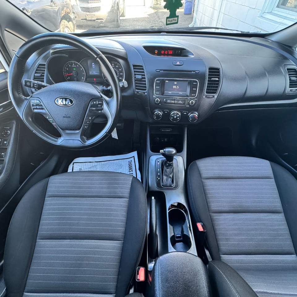 Kia Forte 5-Door 5dr HB Auto EX 2016
