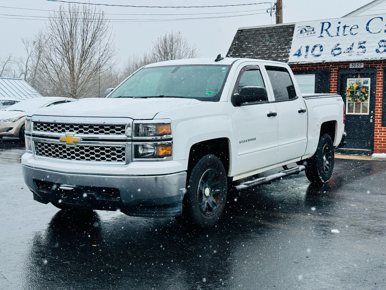 2015 Chevrolet Silverado 1500 4WD Crew Cab 143.5" LT w/1LT