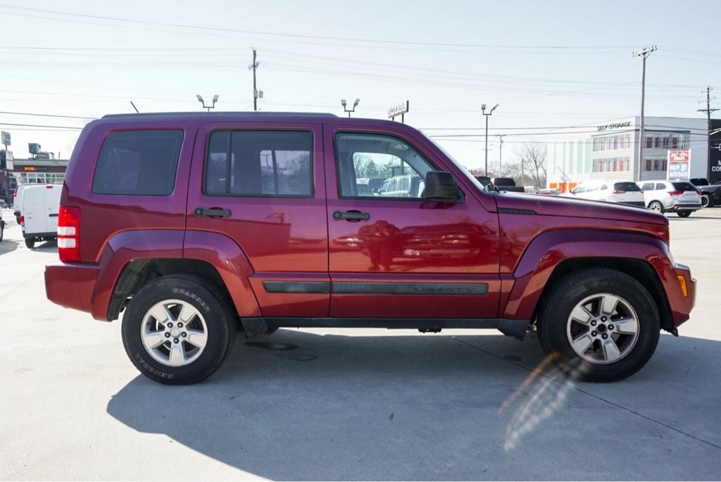 Jeep Liberty Sport 4WD 2012