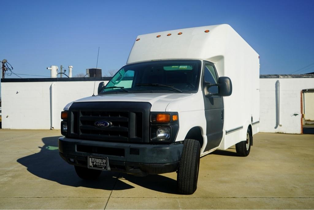 Ford Econoline E-350 Super Duty 2017