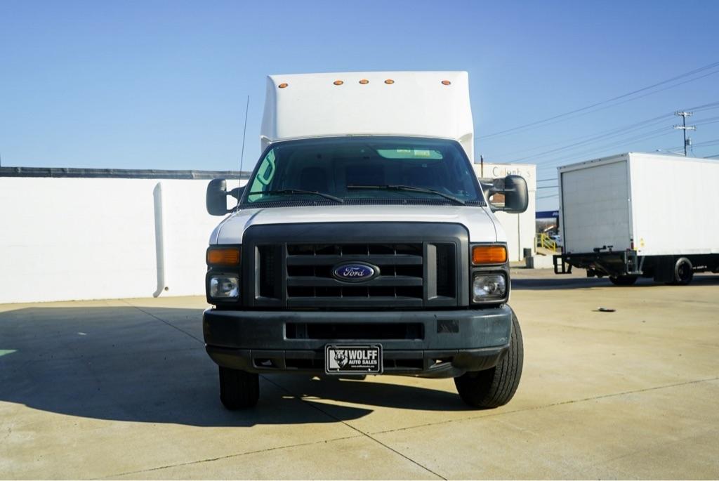 Ford Econoline E-350 Super Duty 2017
