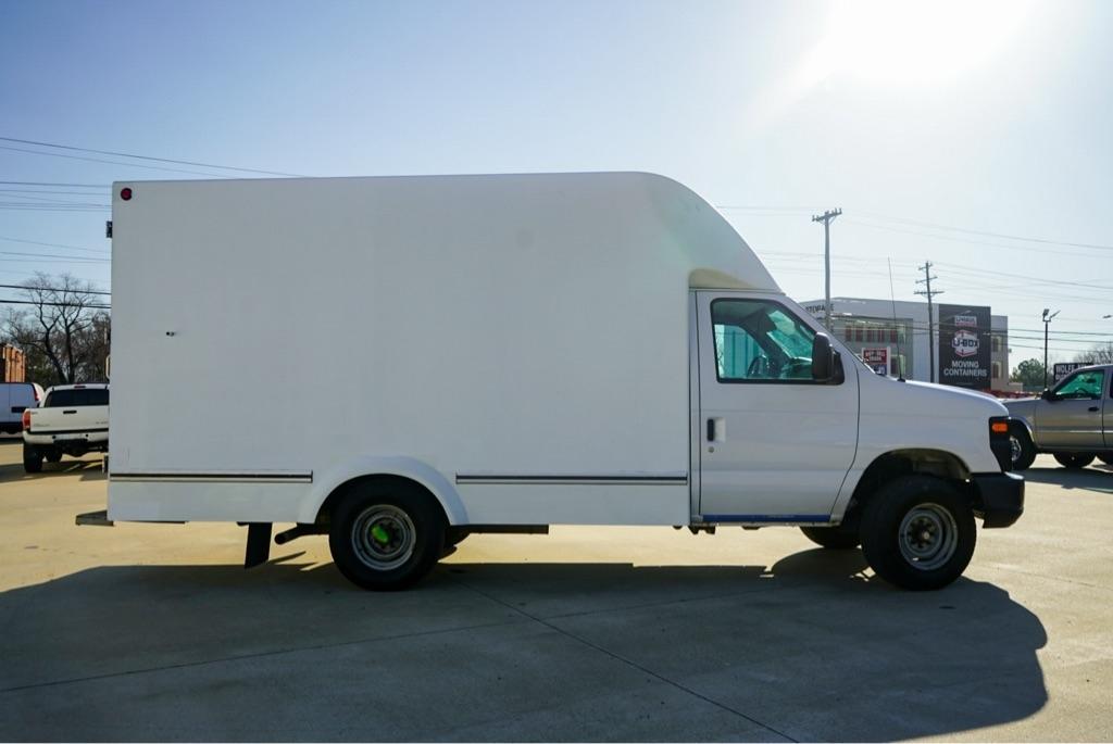 Ford Econoline E-350 Super Duty 2017