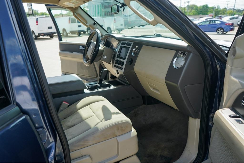 Ford Expedition XL 4WD 2013