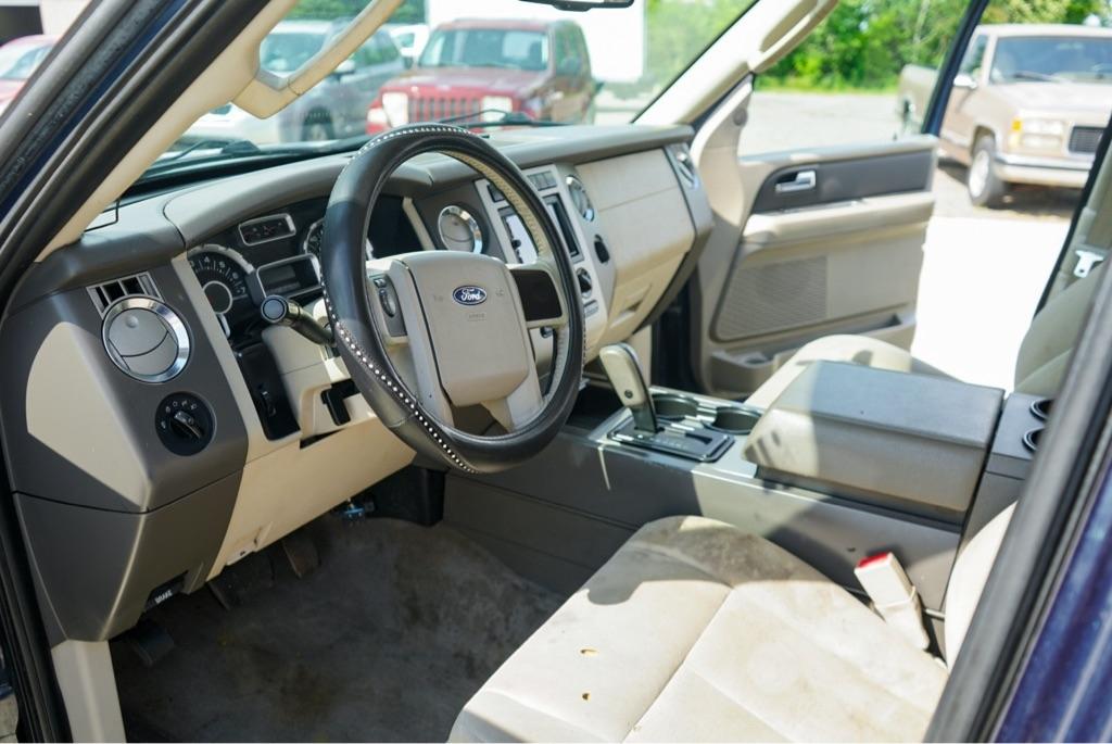 Ford Expedition XL 4WD 2013