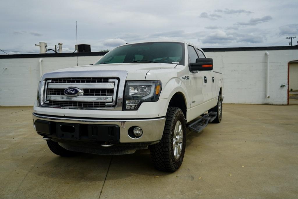 Ford F-150 XL SuperCrew 5.5-ft. Bed 4WD 2013