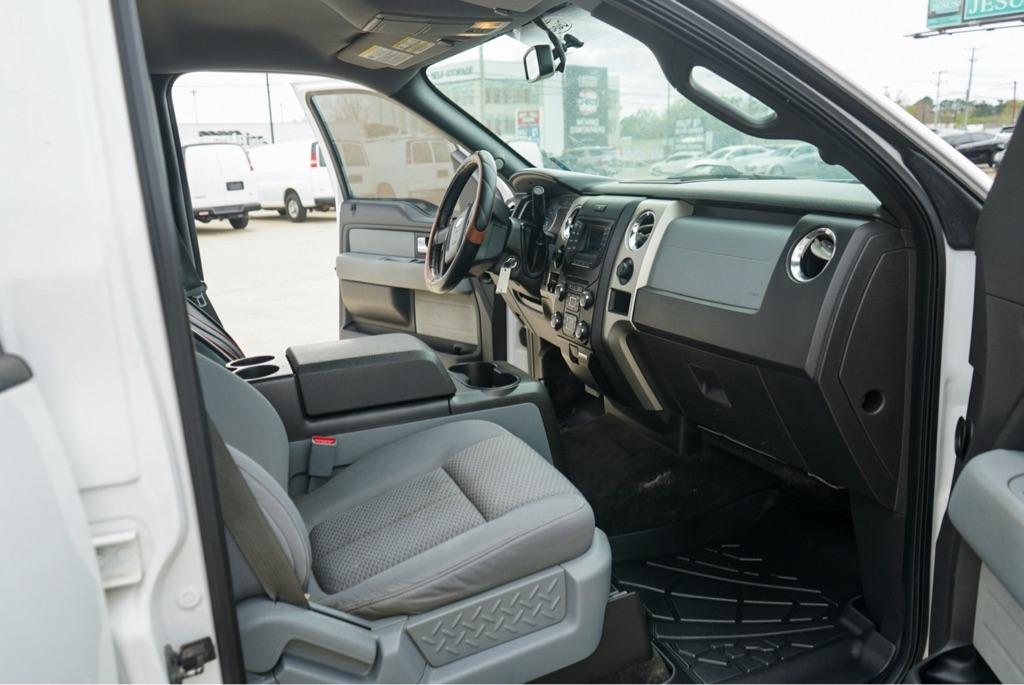 Ford F-150 XL SuperCrew 5.5-ft. Bed 4WD 2013