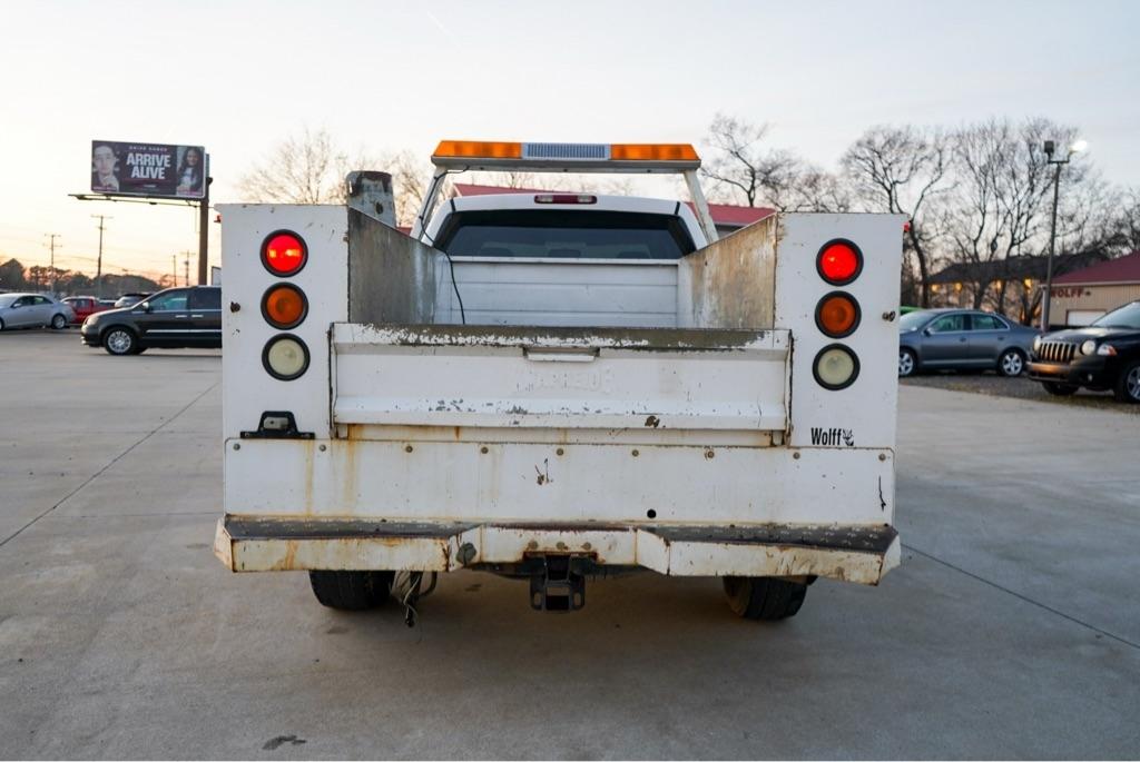 Chevrolet Silverado 2500HD Crew Cab Long Bed 2WD 2005