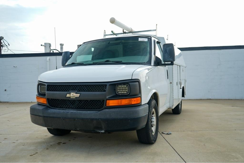 Chevrolet Express G3500 139" 2015