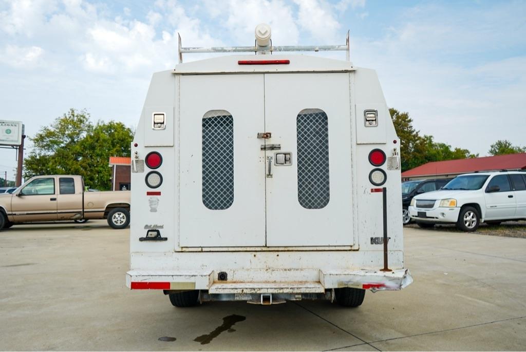 Chevrolet Express G3500 139" 2015
