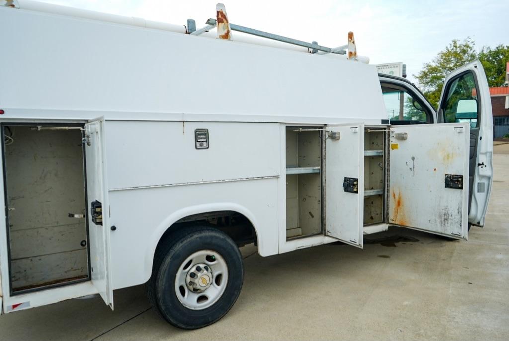 Chevrolet Express G3500 139" 2015