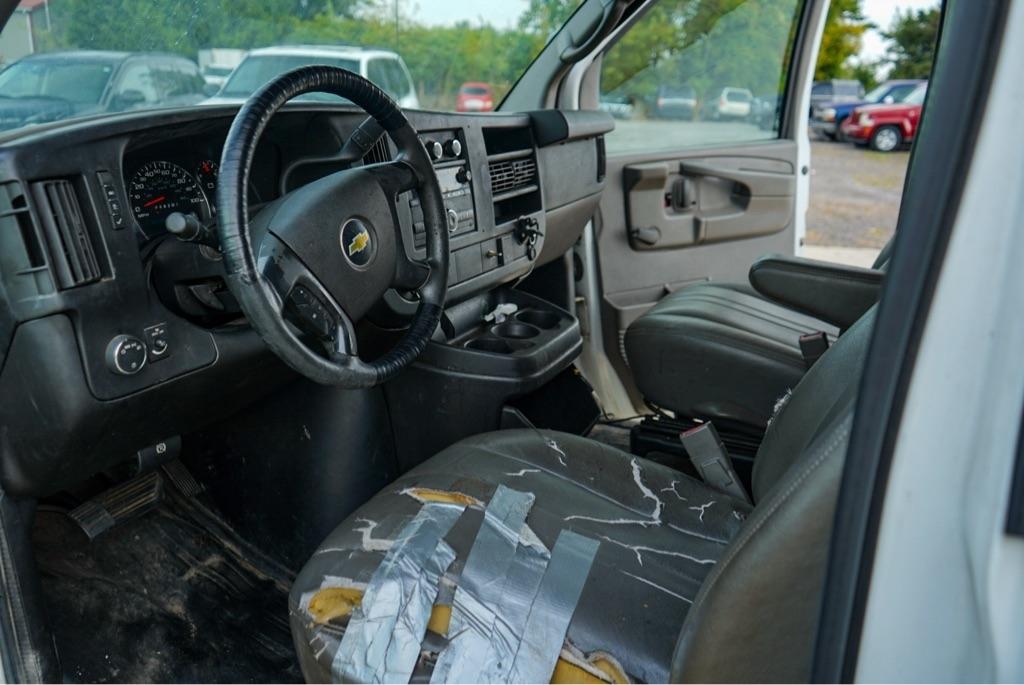 Chevrolet Express G3500 139" 2015