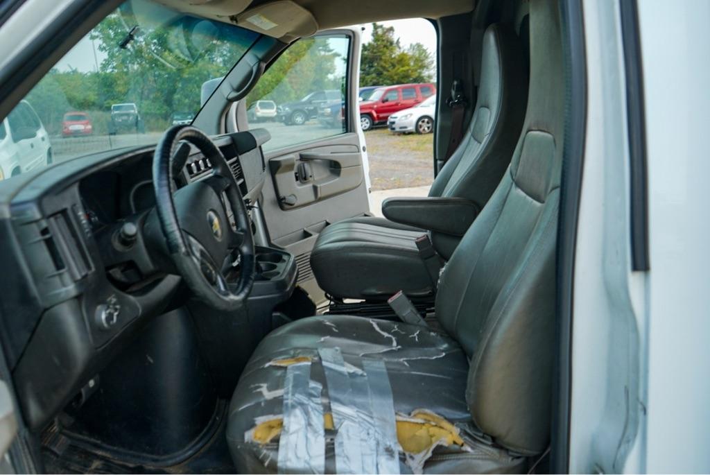 Chevrolet Express G3500 139" 2015